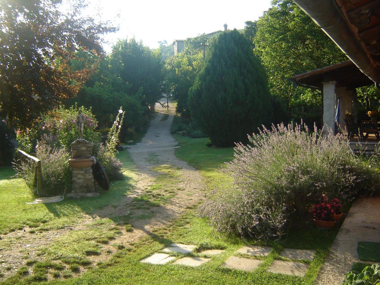 Locanda Delle Noci Перуджа Екстериор снимка